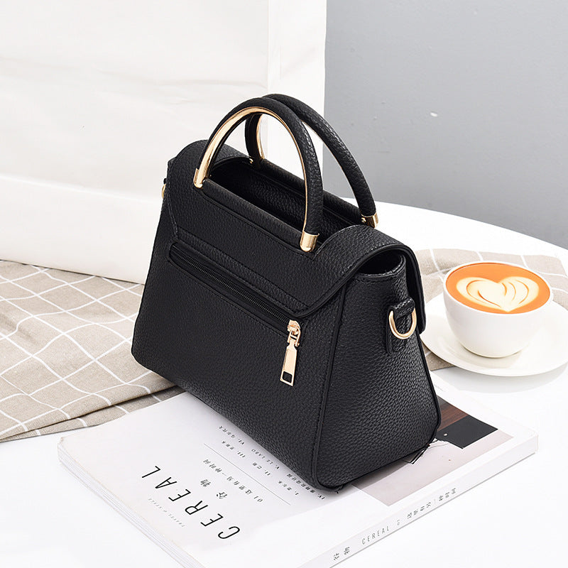 Luxury Women’s Handbag – Fashionable, Spacious & Versatile for Daily Use